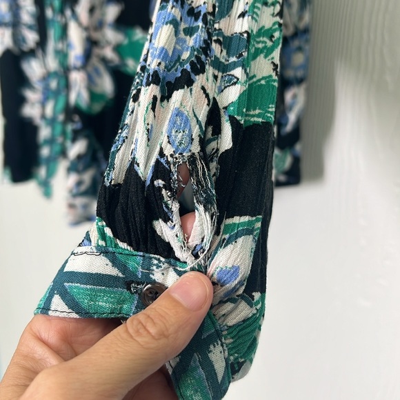 Free People - Good Vibrations Floral Teal Black Button Down Oversized Blouse XS - Picture 8 of 13